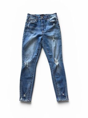 Kendall & Kylie “The Kontour High Rise Distressed Light Wash Jeans